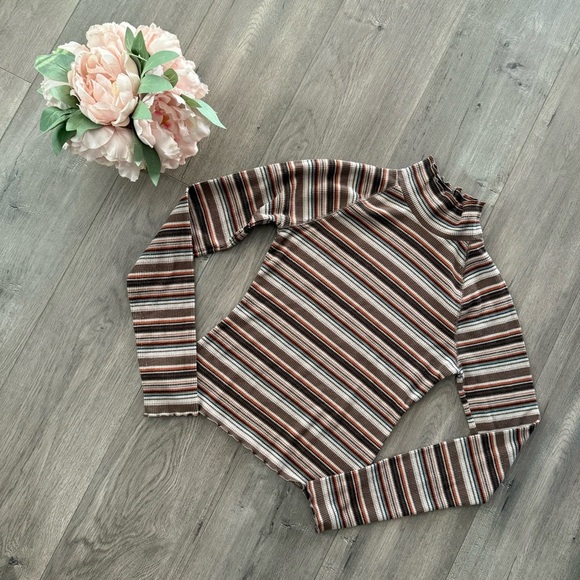 New SO Autumn Brown Striped Waffle Knit Mock Neck Top - Picture 2 of 4